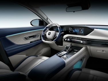 DongFeng Huge, Внедорожник 5 дв. — место водителя
