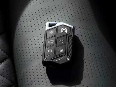 DongFeng Mengshi M-Hero 917، دفع رباعي 5 أبواب — تفصيل داخلي