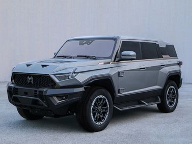 DongFeng Mengshi M-Hero 917، دفع رباعي 5 أبواب — منظر أمامي بزاوية ثلاثة أرباع