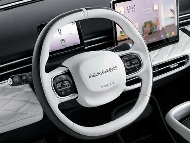 DongFeng Nammi 01، هاتشباك 5 أبواب — عجلة القيادة