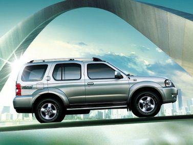 DongFeng Oting, Внедорожник 5 дв. — вид справа