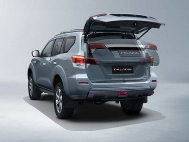 DongFeng Paladin I Рестайлинг, Внедорожник 5 дв. — вид сзади