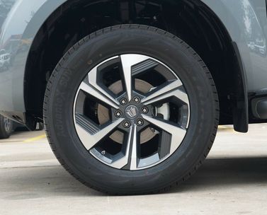 DongFeng Paladin I، دفع رباعي 5 أبواب — جنط العجلة