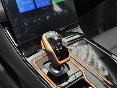 DongFeng Rich 7، بيك أب بكابينة مزدوجة Tiger Roar — محدد ناقل الحركة