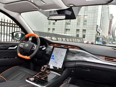 DongFeng Rich 7، بيك أب بكابينة مزدوجة Tiger Roar — منطقة السائق