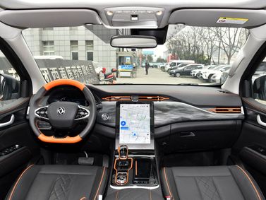 DongFeng Rich 7، بيك أب بكابينة مزدوجة Tiger Roar — منطقة السائق