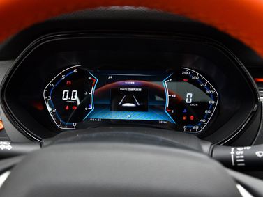 DongFeng Rich 7، بيك أب بكابينة مزدوجة Tiger Roar — لوحة العدادات