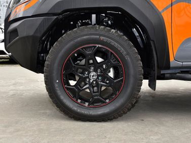 DongFeng Rich 7، بيك أب بكابينة مزدوجة Tiger Roar — جنط العجلة
