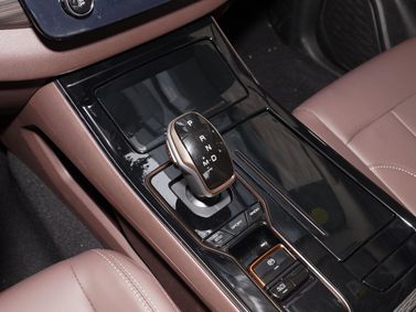 DongFeng Rich 7, Пикап двойная кабина — селектор коробки передач