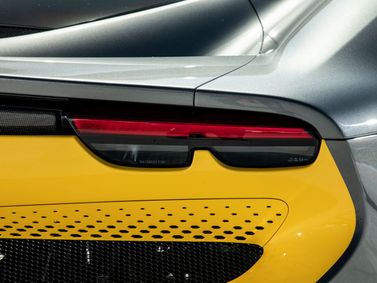 Ferrari 296, Купе — задний фонарь