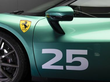 Ferrari 296, Купе Speciale — боковое зеркало