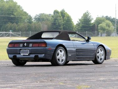 Ferrari 348, Родстер — вид сзади справа