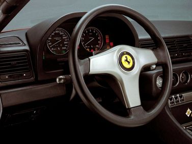 Ferrari 456 I (456), Купе — рулевое колесо
