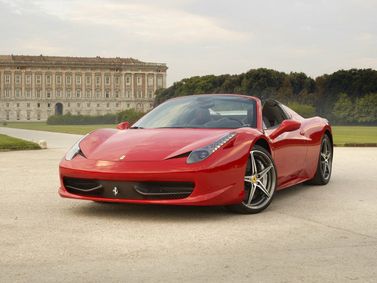 Ferrari 458, Родстер — вид спереди справа
