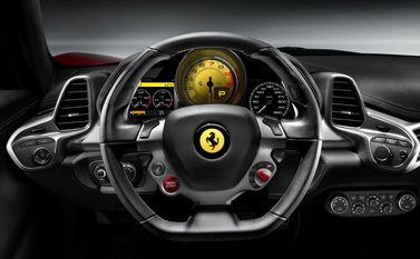 Ferrari 458, Родстер — рулевое колесо