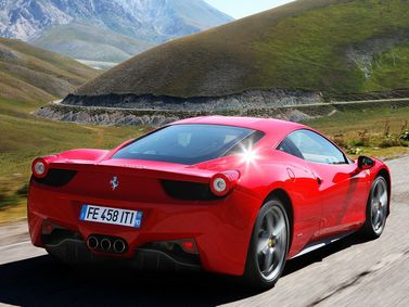 Ferrari 458, Купе — вид сзади справа