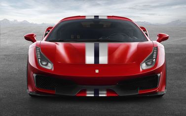 Ferrari 488, Купе Pista — вид спереди