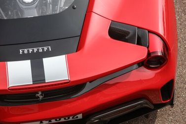 Ferrari 488, Купе Pista — задняя часть автомобиля крупным планом