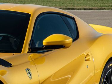 Ferrari 812, Купе Competizione — боковое зеркало