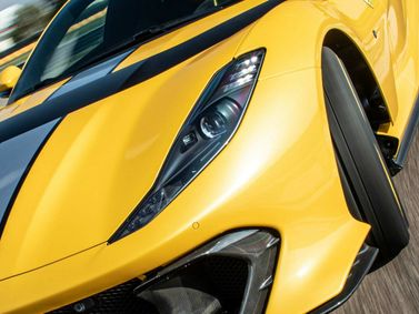 Ferrari 812, Купе Competizione — передняя фара