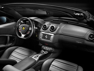 Ferrari California I, Кабриолет — передняя панель