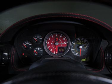 Ferrari F430, Кабриолет Scuderia Spider 16M — панель приборов