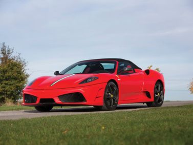 Ferrari F430, Кабриолет Scuderia Spider 16M — вид спереди в три четверти