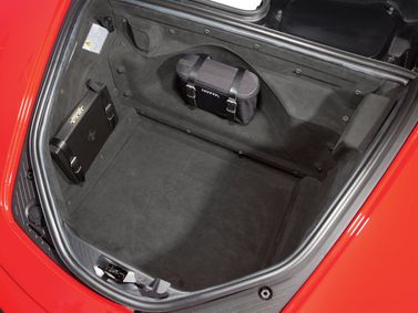 Ferrari F430, Кабриолет Scuderia Spider 16M — багажное отделение