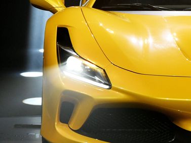 Ferrari F8, Родстер Spider — передняя фара