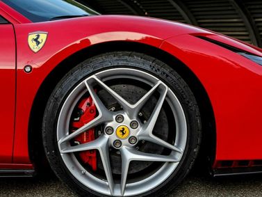Ferrari F8, Купе Tributo — колёсный диск