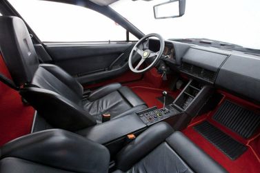 Ferrari Testarossa, Купе — место водителя