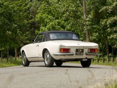 Fiat 124 Sport Spider I، قابلة للتحويل — منظر خلفي أيسر