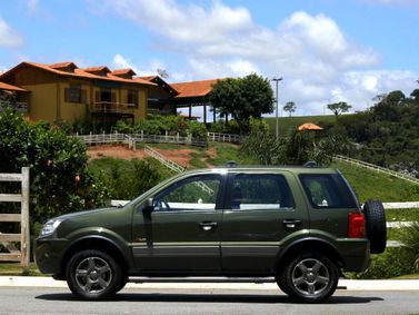 Ford EcoSport أنا فيس ليفت، دفع رباعي 5 أبواب — منظر من الجانب الأيسر