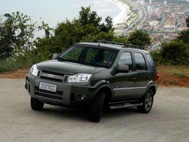Ford EcoSport أنا فيس ليفت، دفع رباعي 5 أبواب — منظر أمامي أيسر