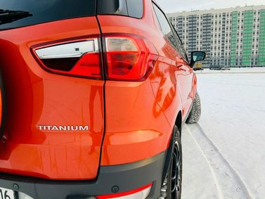 Ford EcoSport ثانياً، دفع رباعي 5 أبواب — منظر خلفي أيمن