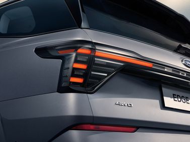 Ford Edge ثالثاً (ل)، دفع رباعي 5 أبواب — المصباح الخلفي