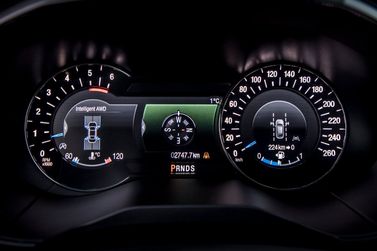 Ford Edge فيس ليفت الثاني، دفع رباعي 5 أبواب — لوحة العدادات