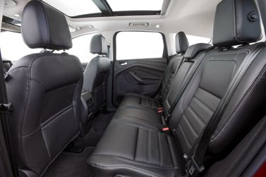 Ford Escape III Рестайлинг, Внедорожник 5 дв. — задние сиденья