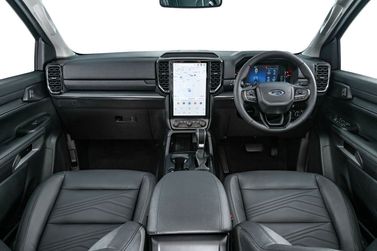 Ford Everest ثالثاً، دفع رباعي 5 أبواب — منطقة السائق