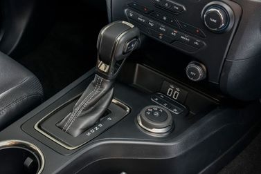 Ford Everest II Рестайлинг, Внедорожник 5 дв. — селектор коробки передач