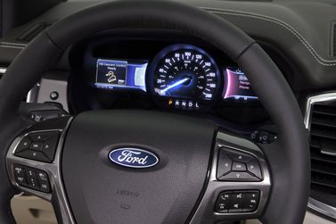 Ford Everest II, Внедорожник 5 дв. — рулевое колесо