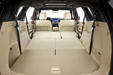 Ford Everest II, Внедорожник 5 дв. — багажное отделение