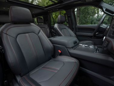 Ford Expedition IV Рестайлинг, Внедорожник 5 дв. — передние сиденья