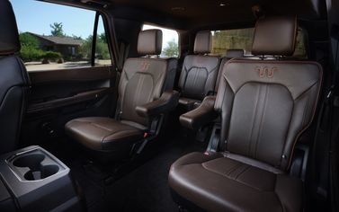 Ford Expedition رابعاً، دفع رباعي 5 أبواب MAX — المقاعد الخلفية