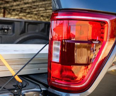 Ford F-150 الرابع عشر، بيك أب بكابينة ونصف Super Cab — المصباح الخلفي
