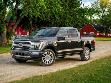 Ford F-150 XIV, Пикап двойная кабина SuperCrew — вид спереди в три четверти