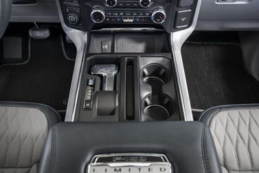 Ford F-150 الرابع عشر، بيك أب بكابينة مفردة Regular Cab — محدد ناقل الحركة