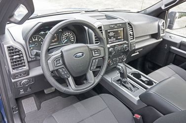 Ford F-150 الثالث عشر، بيك أب بكابينة ونصف SuperCab — منطقة السائق