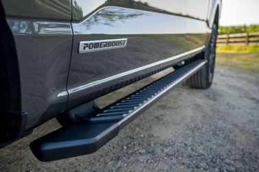 Ford F-150 XIV, Пикап двойная кабина SuperCrew — вид справа
