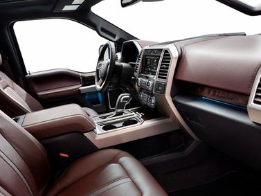 Ford F-150 الثالث عشر، بيك أب بكابينة ونصف SuperCab — منطقة السائق